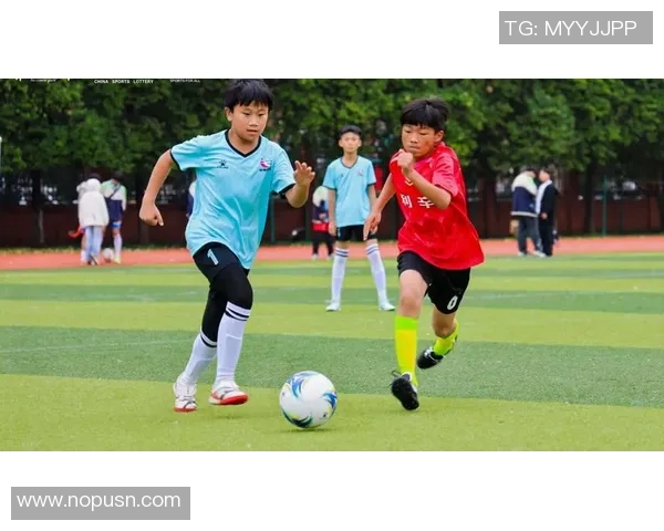 足球明星精彩瞬间剪辑合集让你领略绿茵场上的绝佳技艺与激情时刻 足球明星精彩瞬间剪辑合集让你领略绿茵场上的绝佳技艺与激情时刻