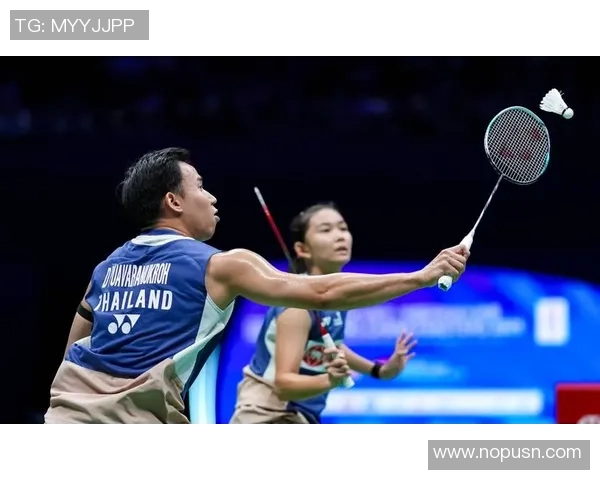 重庆羽毛球队在大师赛中的精彩表现与实力分析 重庆羽毛球队在大师赛中的精彩表现与实力分析